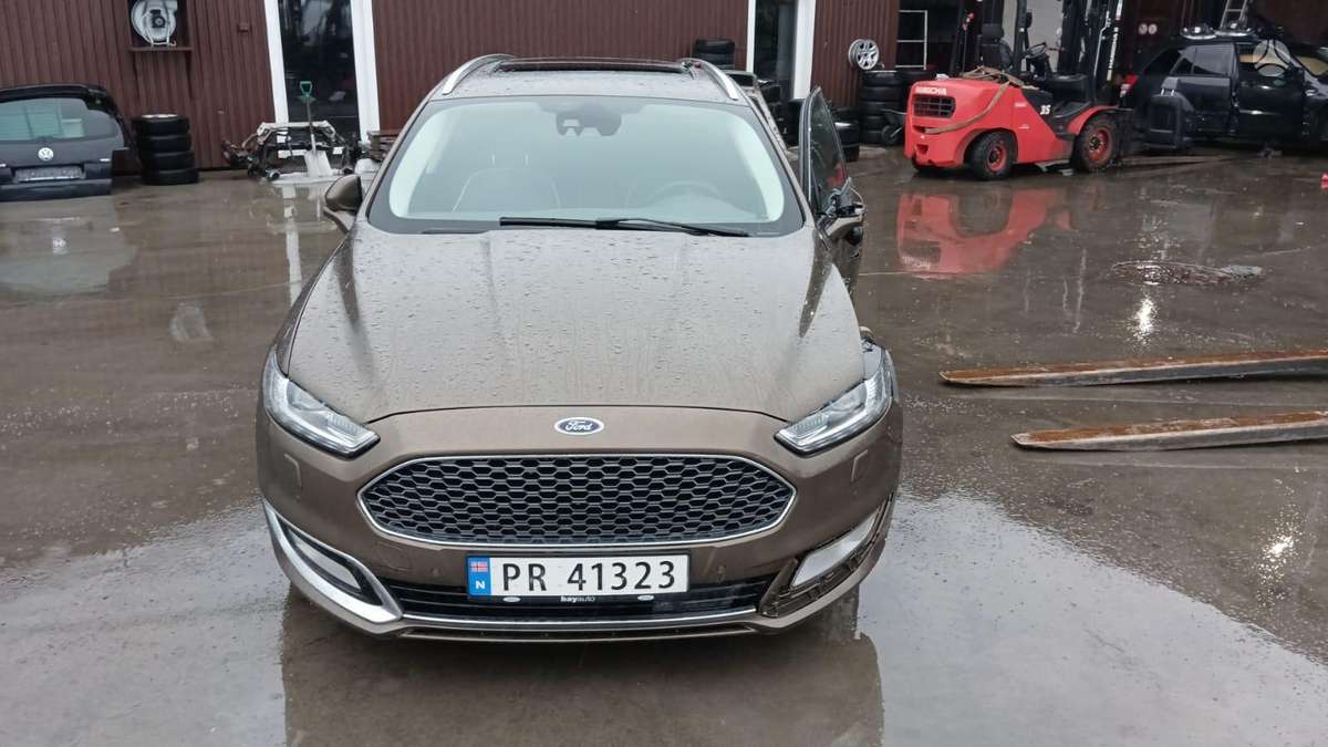 Ford Mondeo dalimis