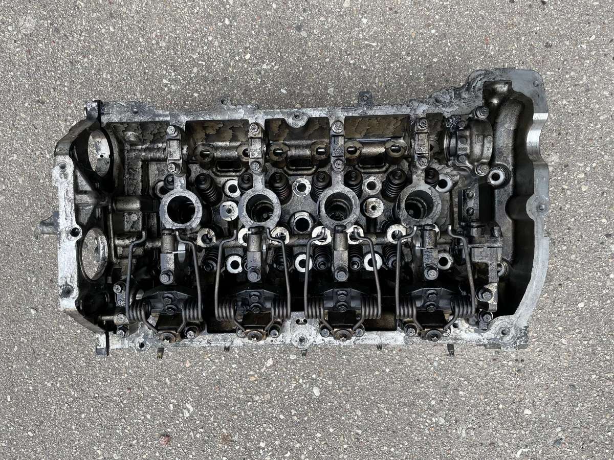 BMW 114, V758067980-08h6, engine parts