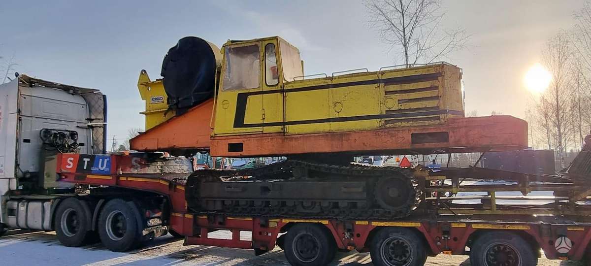 Kobelco NORMAS H-12, stone crusher