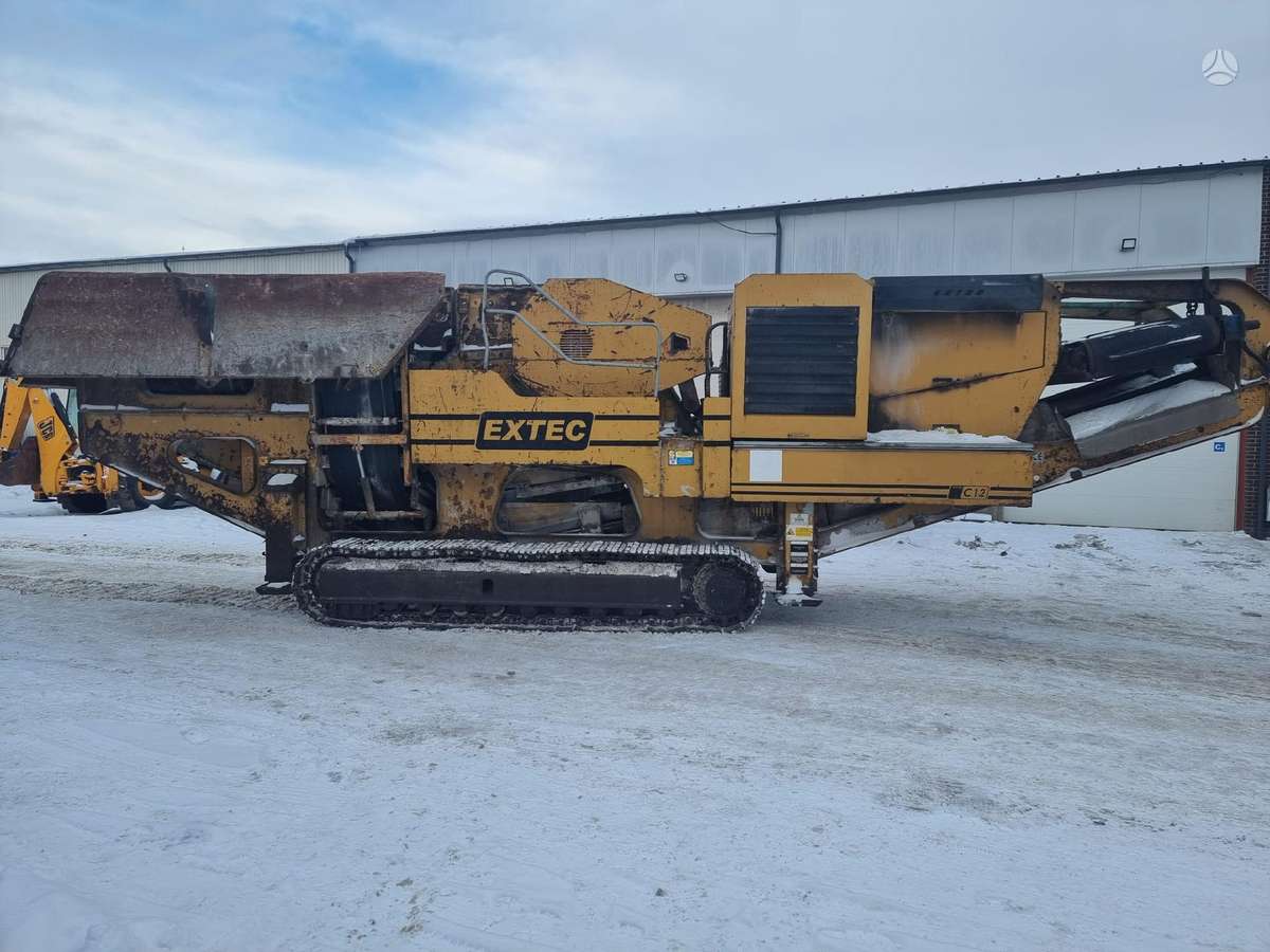 Extec C12 +, stone crusher