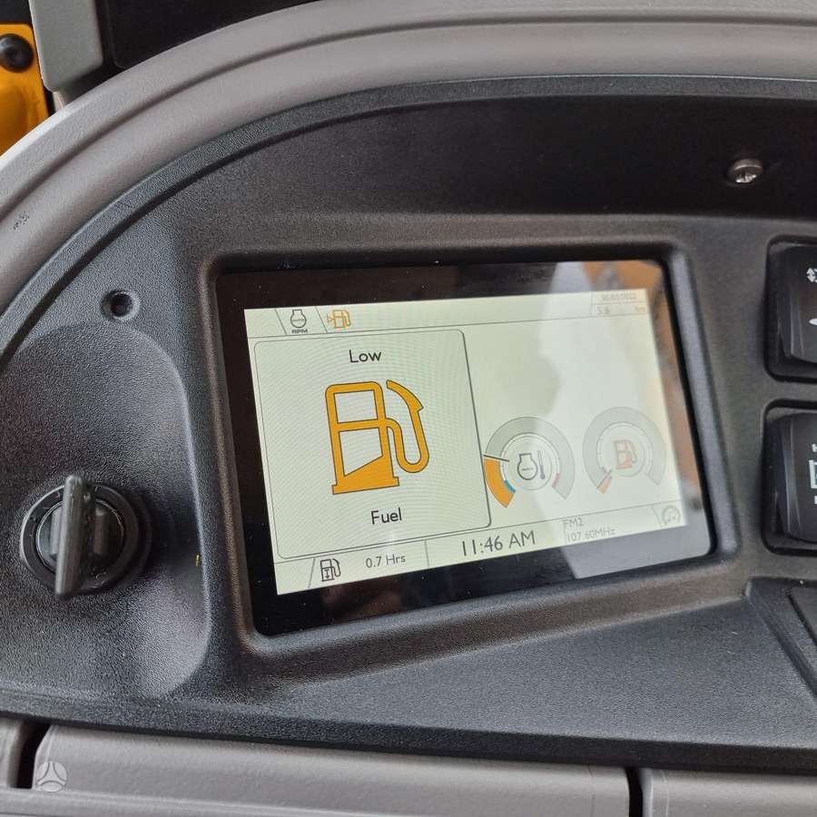 JCB 3CX ECO, excavator loader