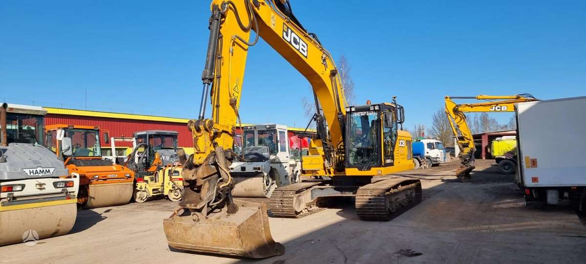 JCB 220 XL, excavator