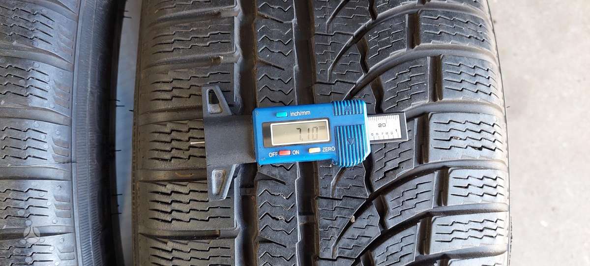 Nokian, winter 235/45 R19