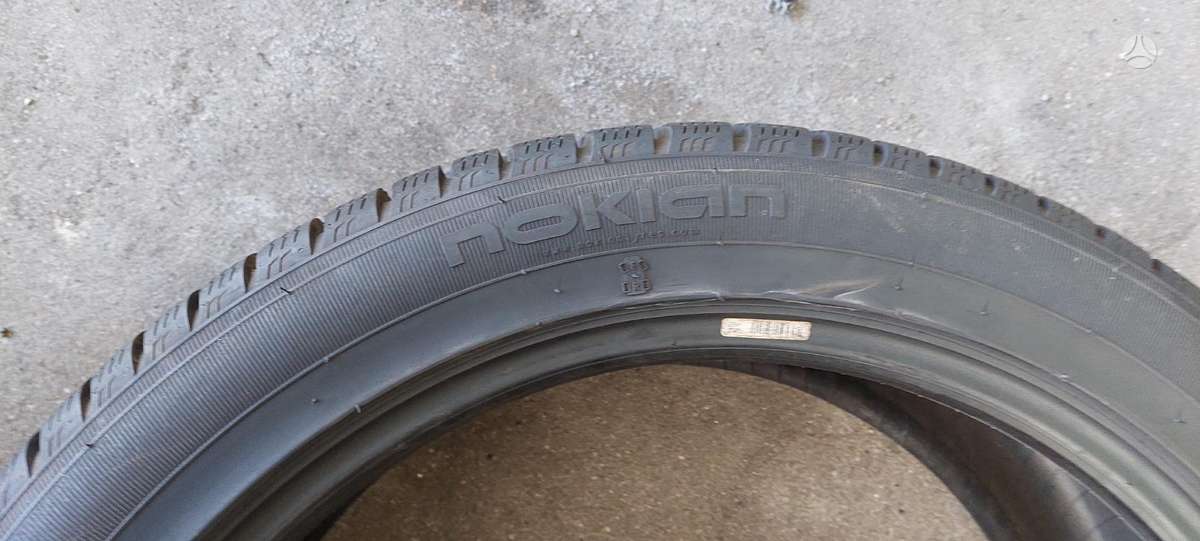 Nokian, зимние 235/45 R19