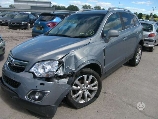Opel Antara Angliskas automobilis