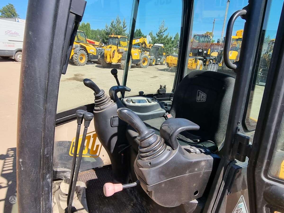 JCB 8018, mini ekskavatoriai