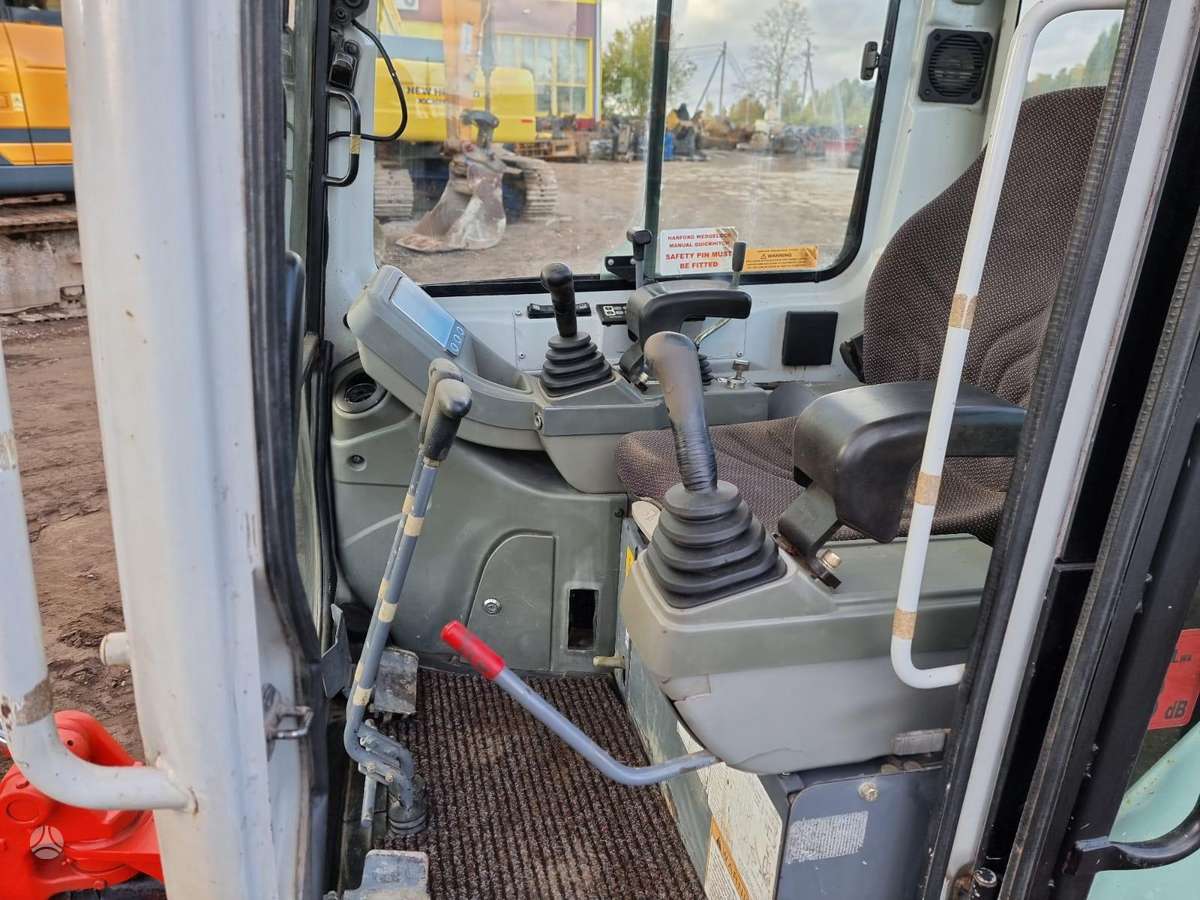 -Kita- Takeuchi TB216, мини-экскаваторы