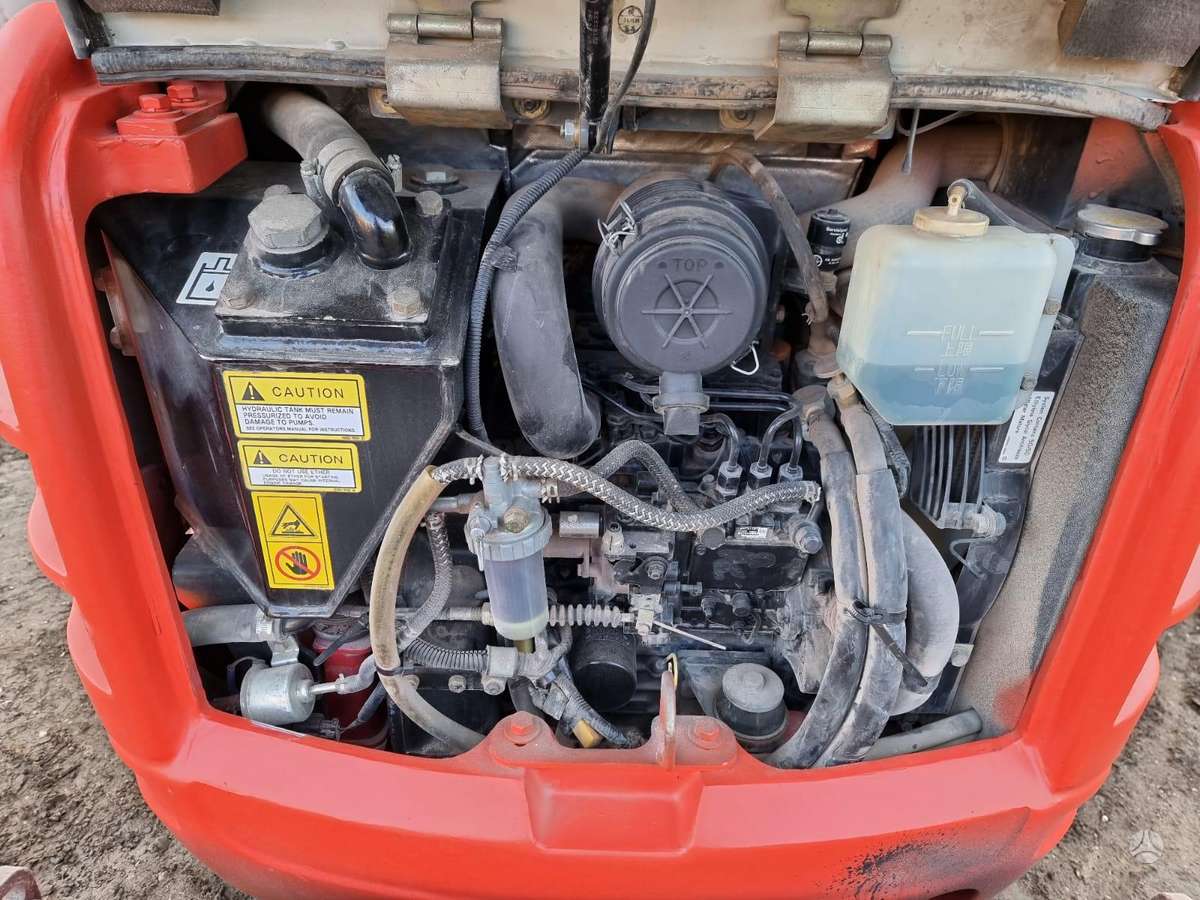 -Kita- Takeuchi TB216, mini ekskavatori
