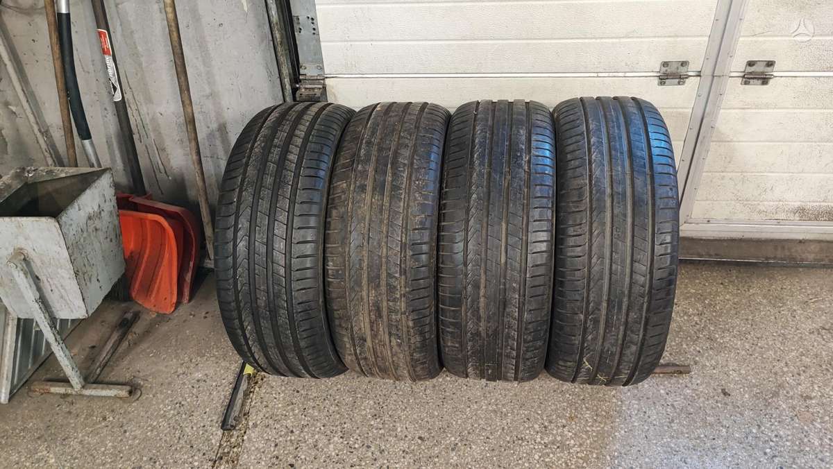 Pirelli Scorpion, summer 255/45 R19