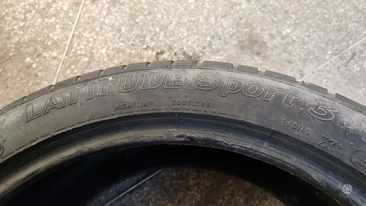 Michelin +265/40-21, summer 295/35 R21