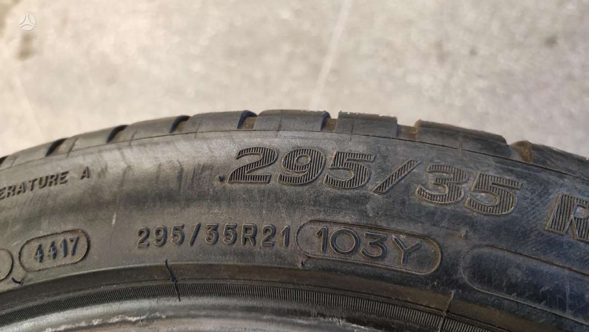 Michelin +265/40-21, summer 295/35 R21