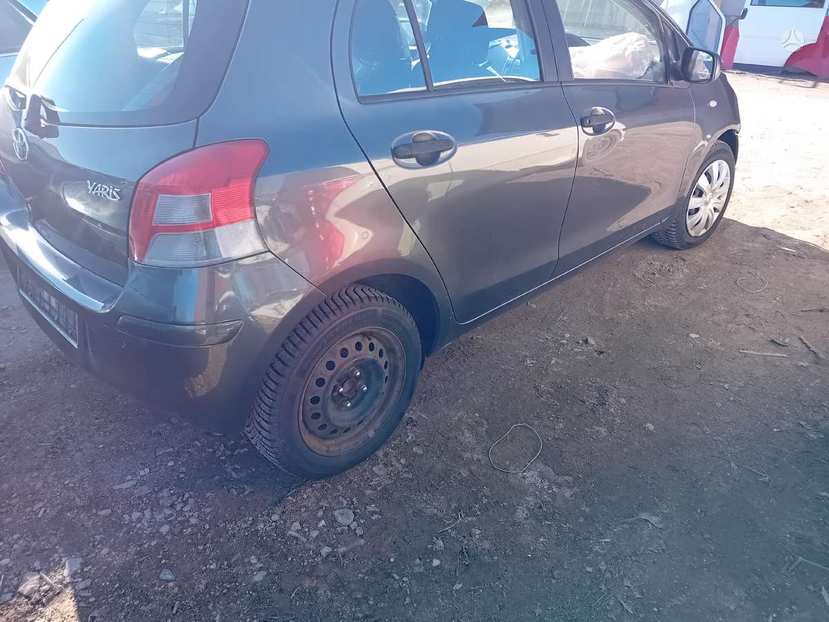 Toyota Yaris dalimis