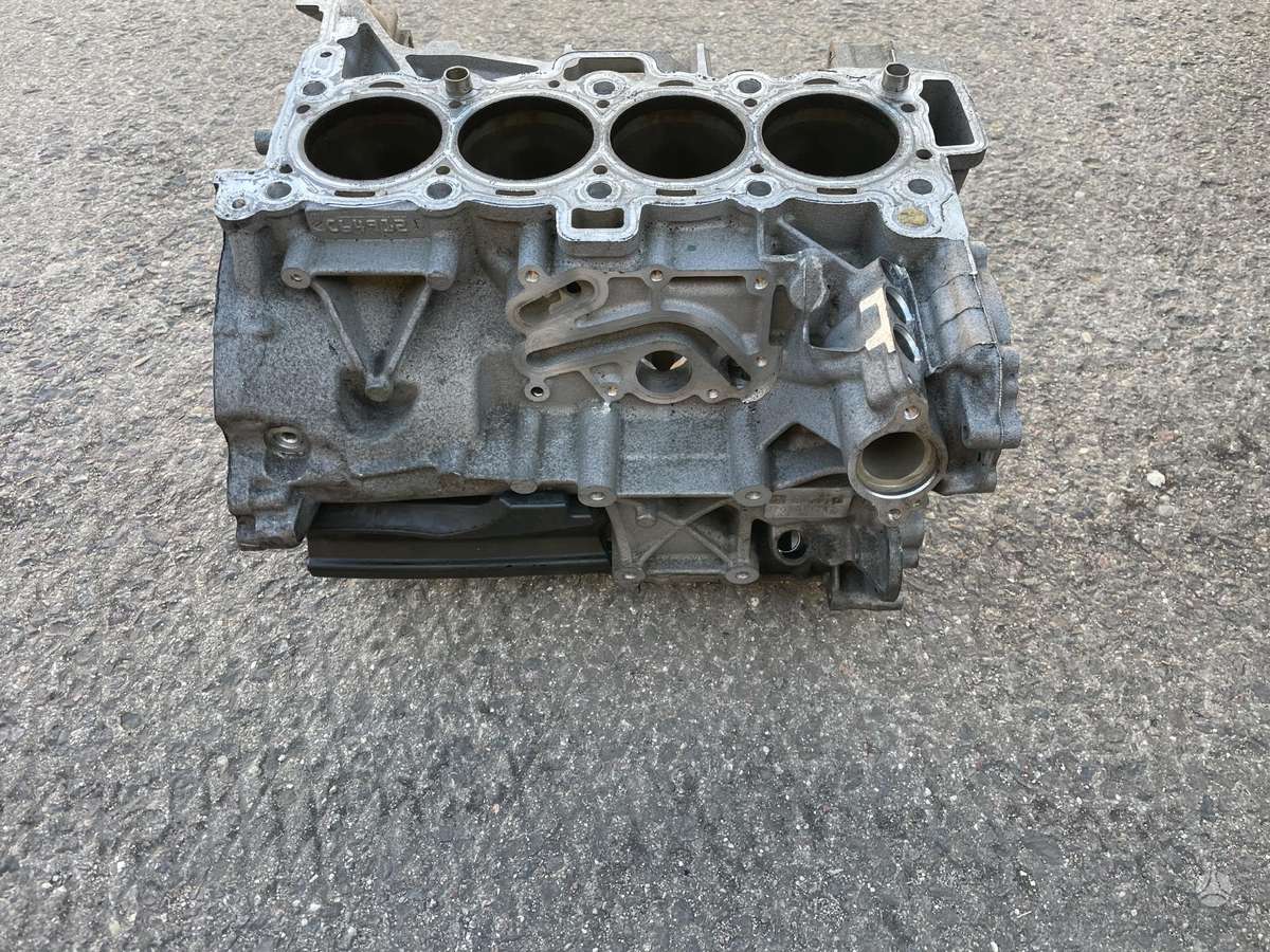 Jaguar XE, Pbg4d3-6015-ad, детали двигателя