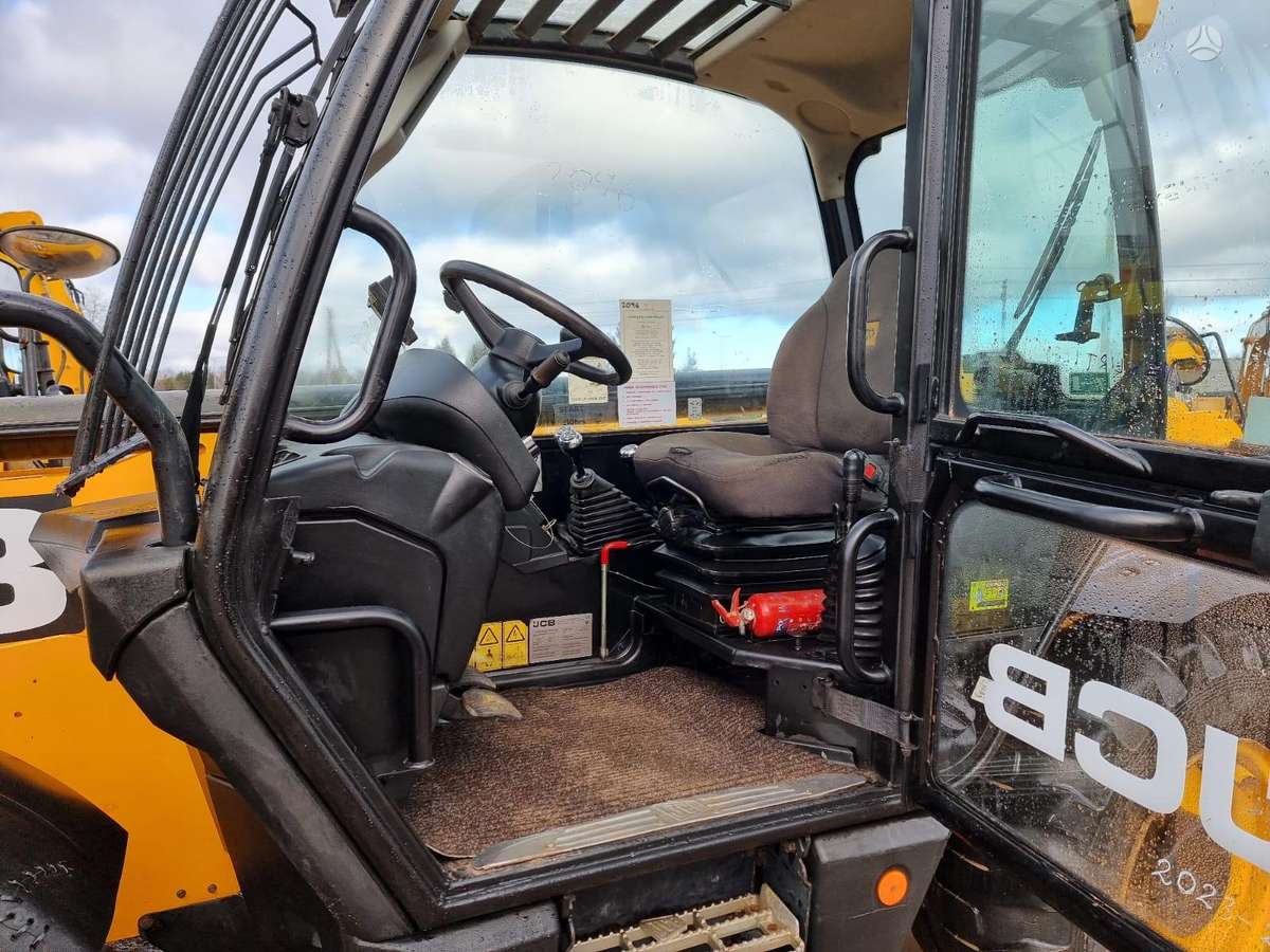 JCB 535-140 Hi Viz TURBO POWERSHIF, telescopic handler