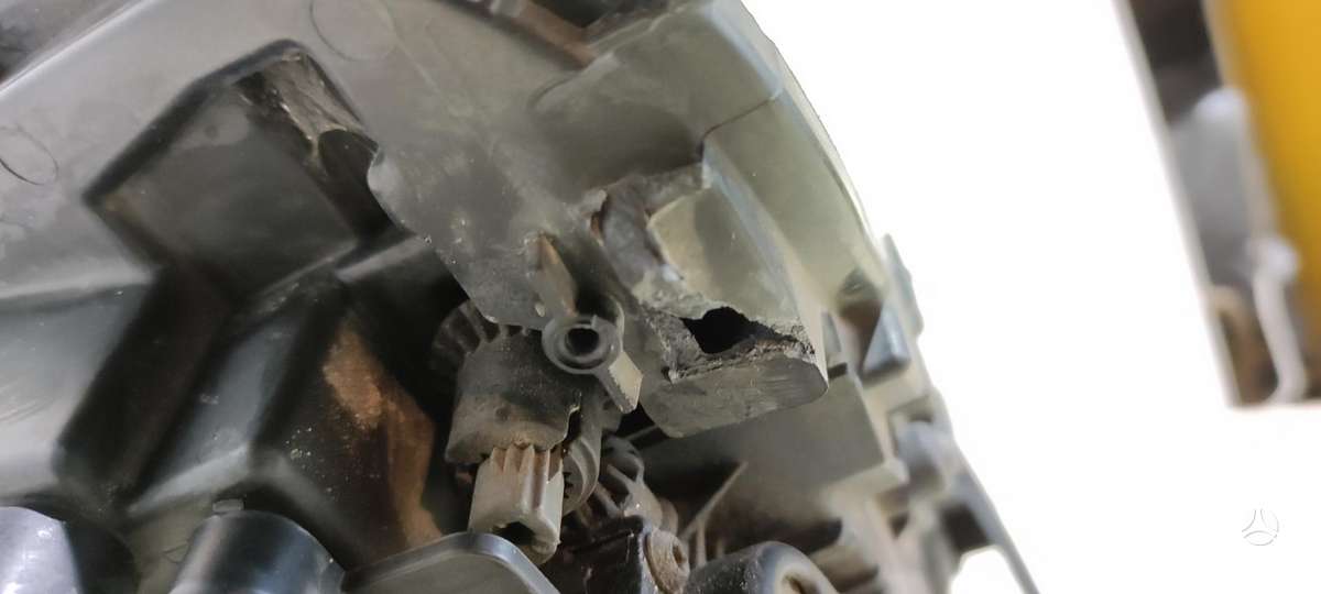 Volkswagen Amarok, 2H3941031B, Cen13863