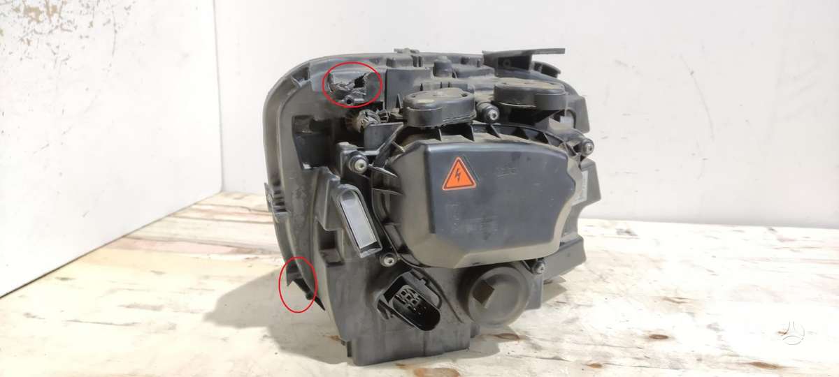 Volkswagen Amarok, 2H3941031B, Cen13863