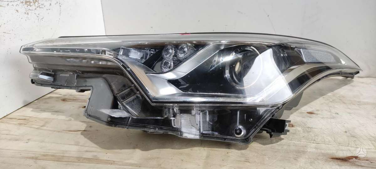 Toyota C-HR, 81150F4031, Cen13960