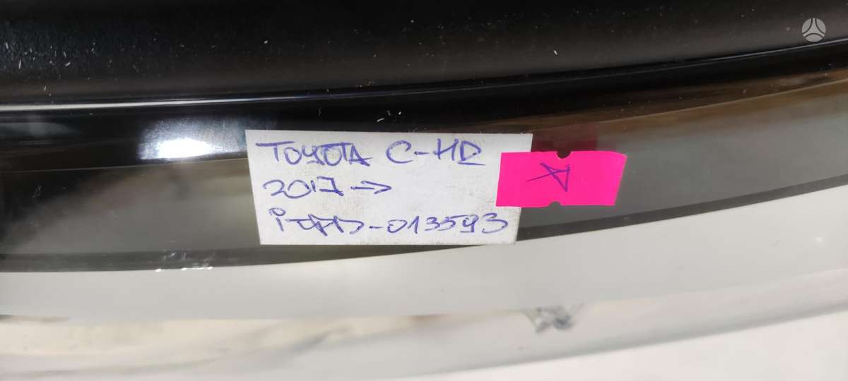 Toyota C-HR, 81150F4031, Cen13960