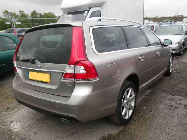 Volvo V70 Dalimis is anglijos