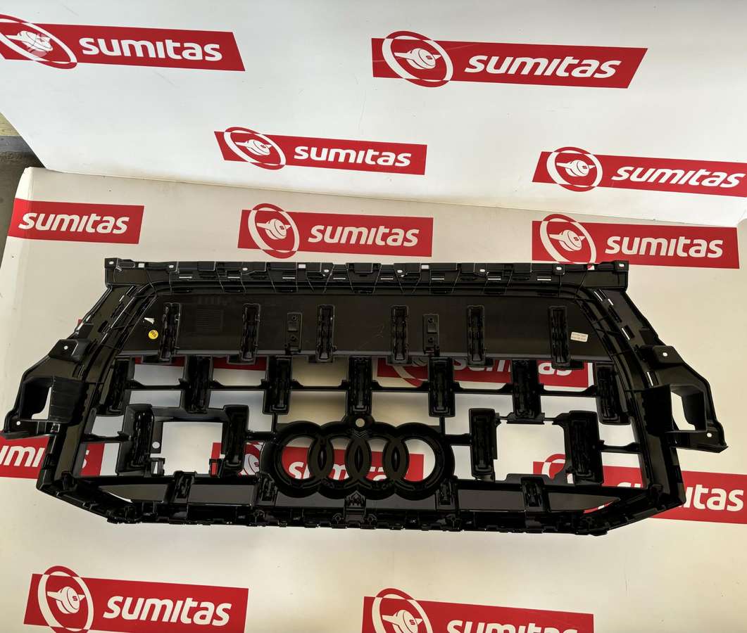 Audi SQ7, 4m0853651, front grill