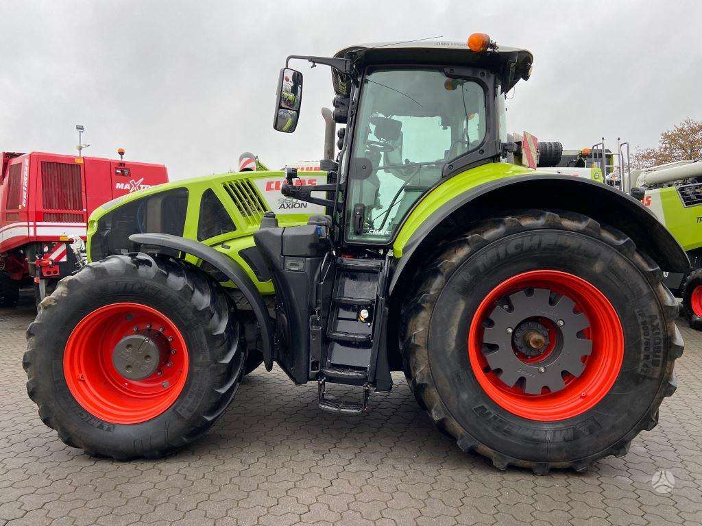 Claas Axion 960, tractors