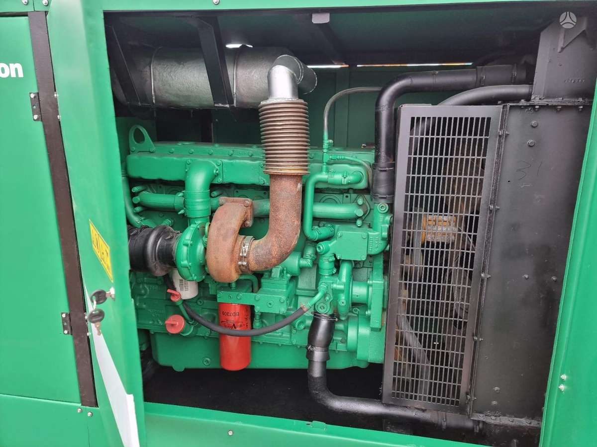 -Kita- CUMMINS ELECTRIC GENERATOR 250, electric generators