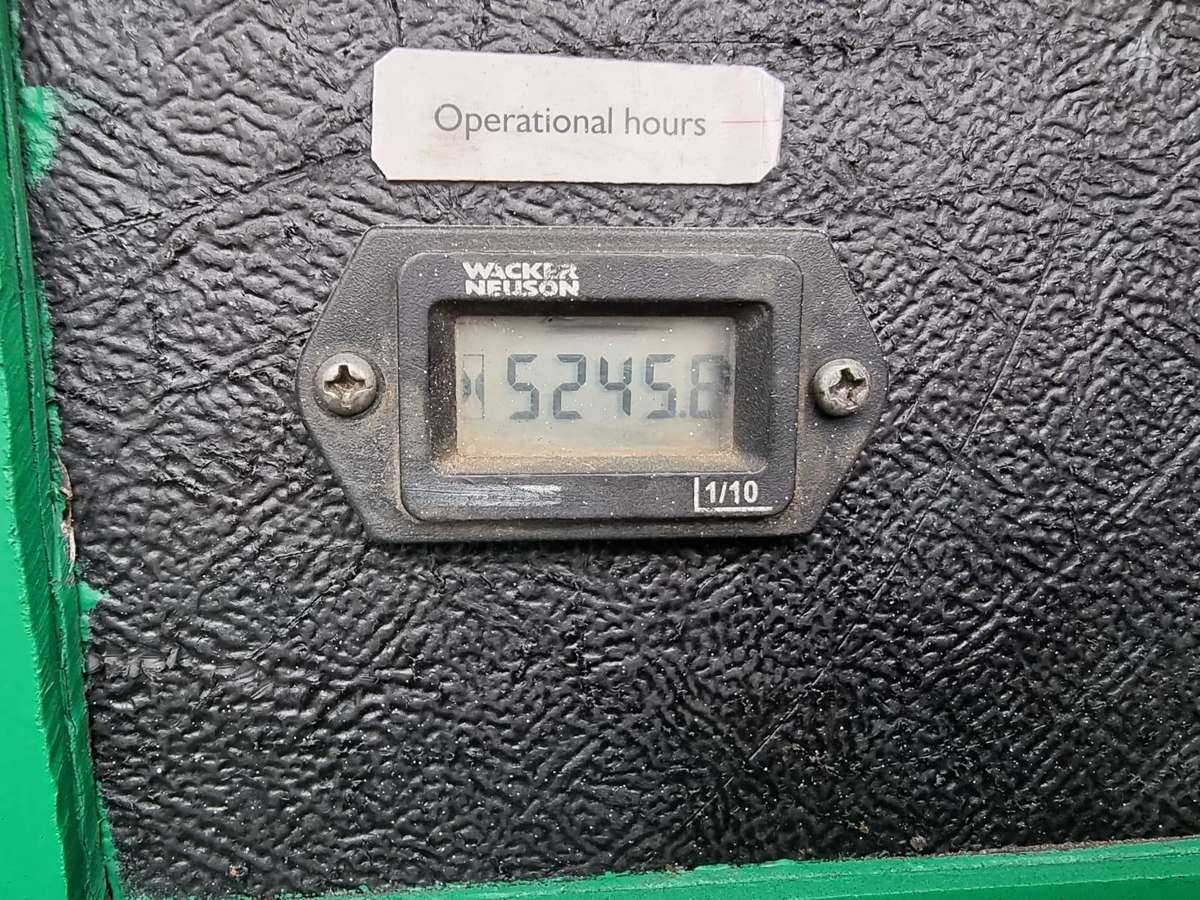 -Kita- CUMMINS ELECTRIC GENERATOR 250, electric generators