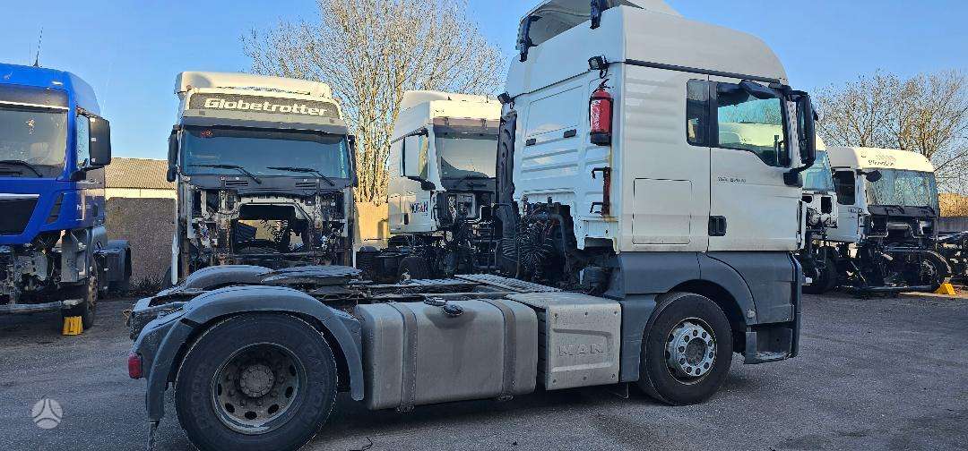 MAN TGX, semi-trailer trucks