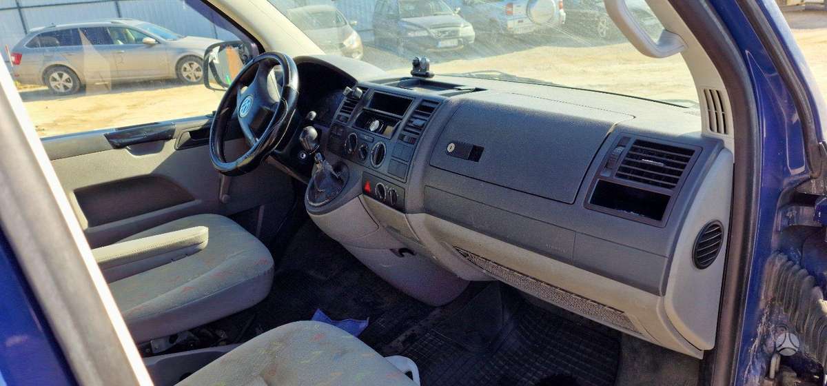 Volkswagen Transporter, passenger vans