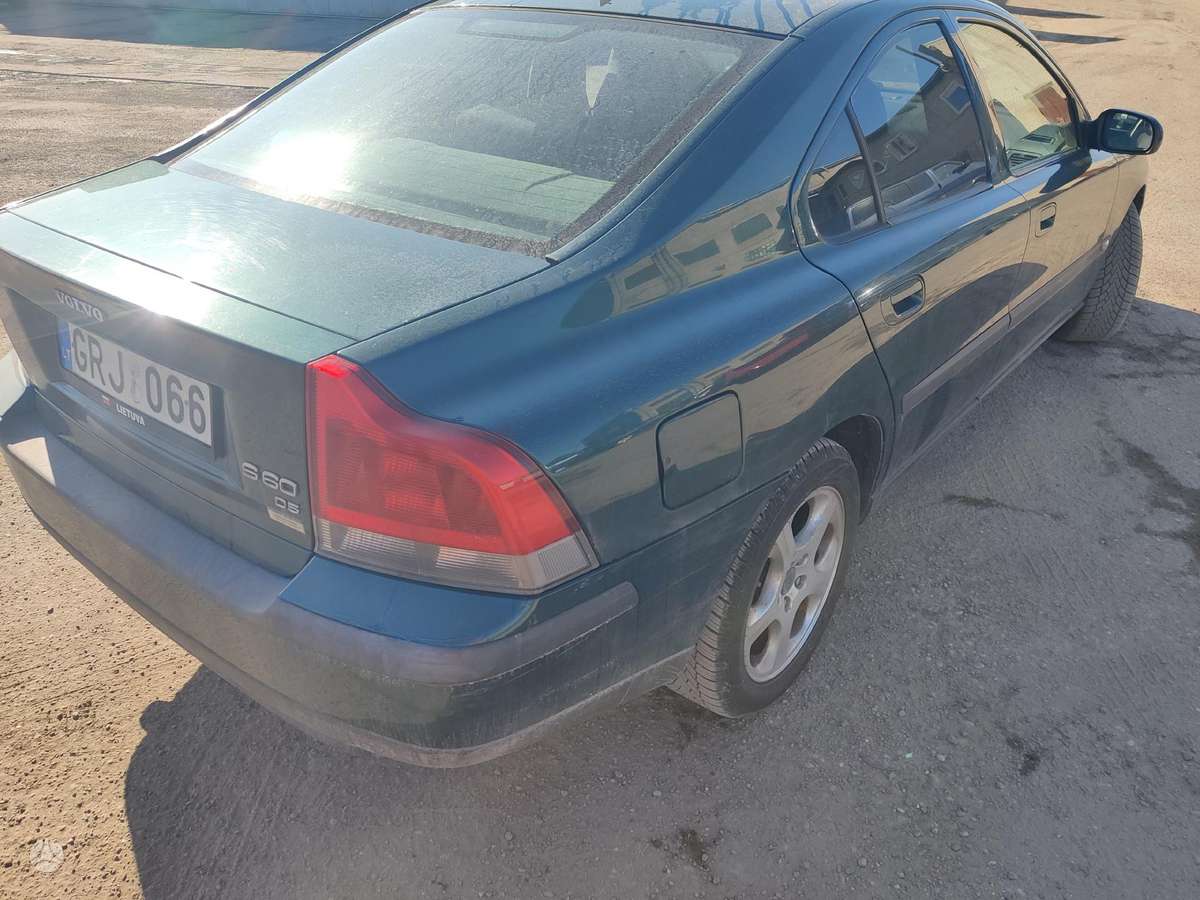 Volvo S60 по частям