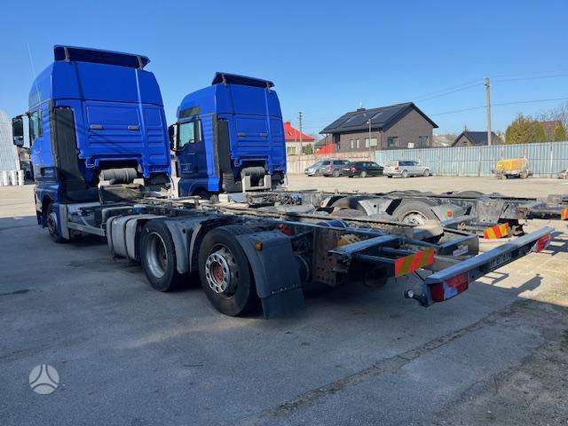 MAN Tgx26.400, kietašoniai