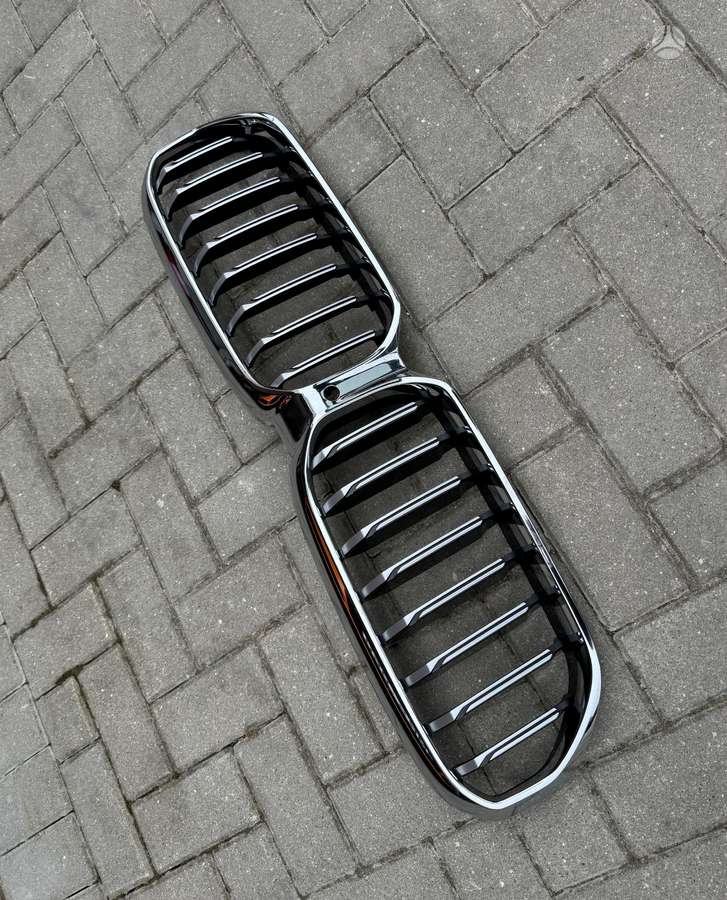 BMW 5 serija радиаторная решётка
