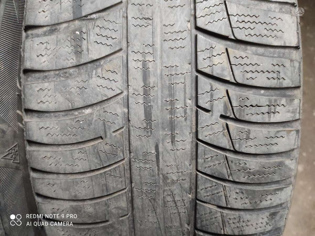 Semperit, winter 235/45 R17