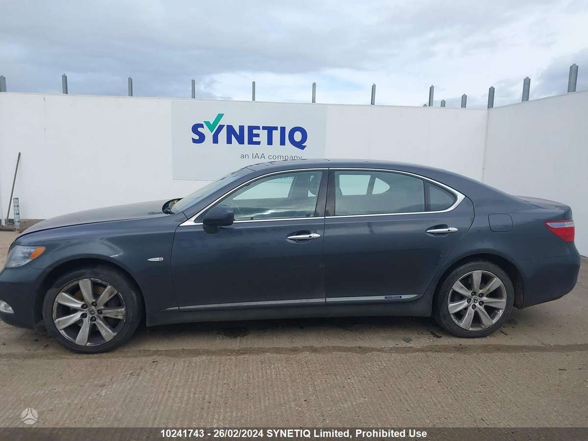 Lexus LS 600h