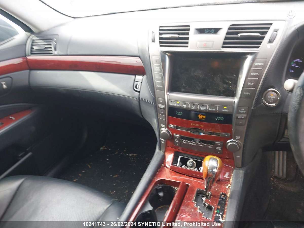Lexus LS 600h