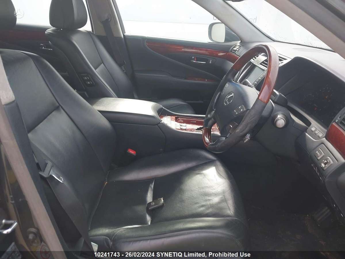 Lexus LS 600h