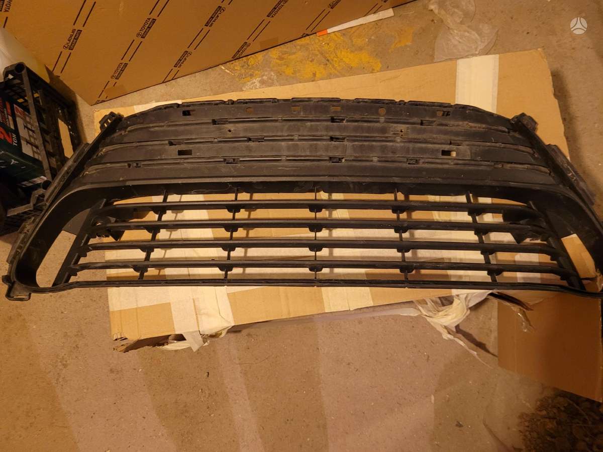 Lexus IS 300, 53101-53730, bumpers