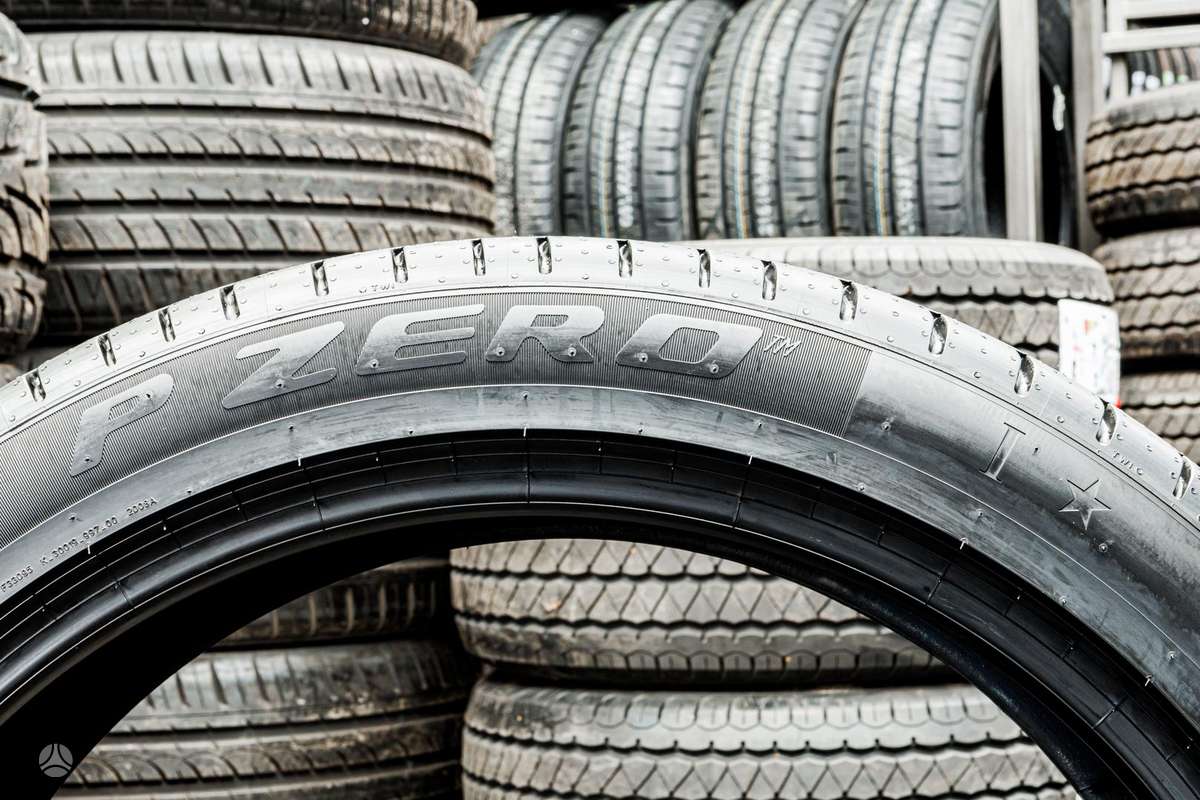 Pirelli P Zero 4 PNCS (BMW), summer 315/35 R22