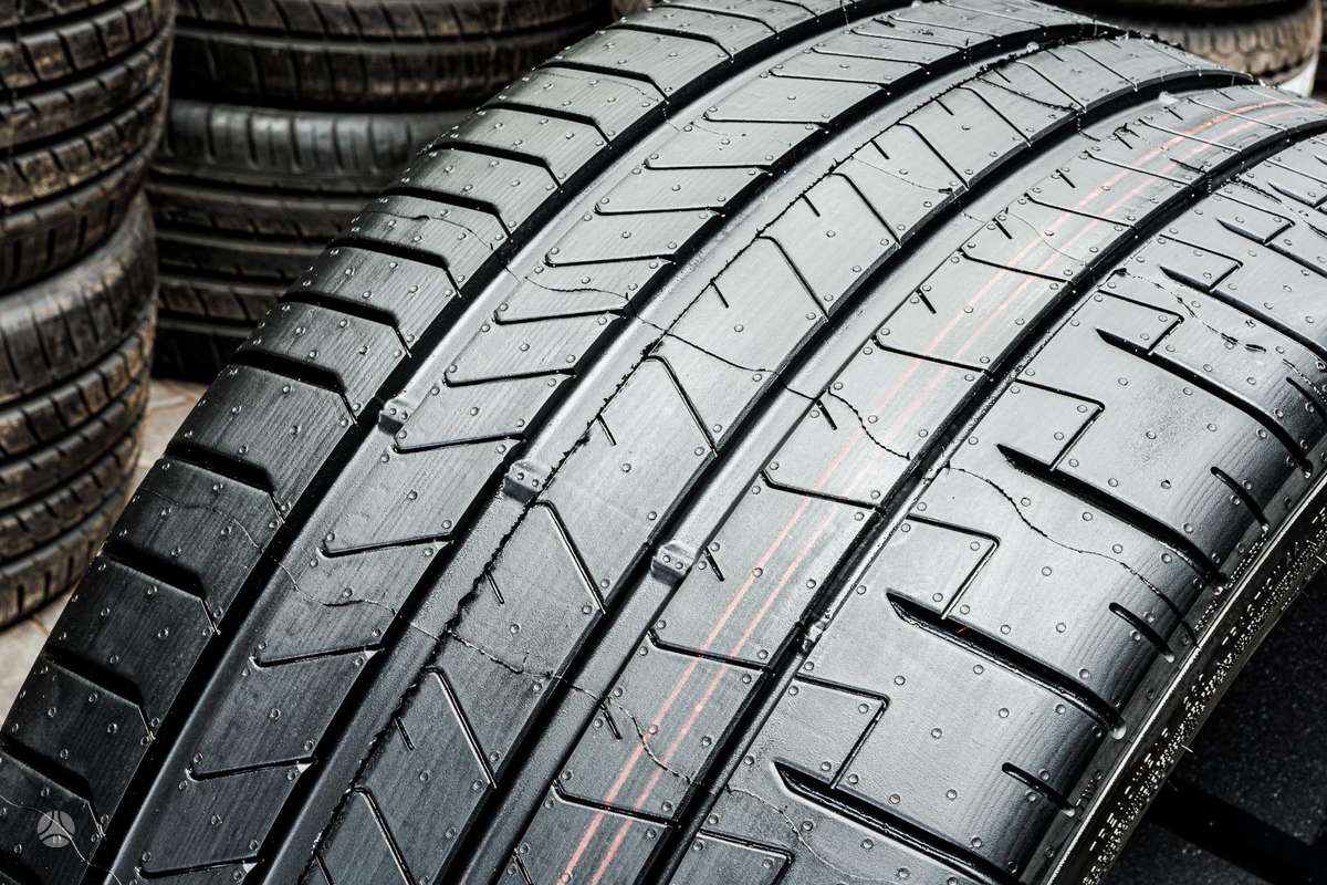 Pirelli P Zero 4 PNCS (BMW), летние 315/35 R22