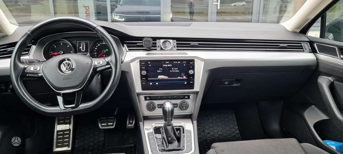Volkswagen Passat, 1.6 l., Универсал
