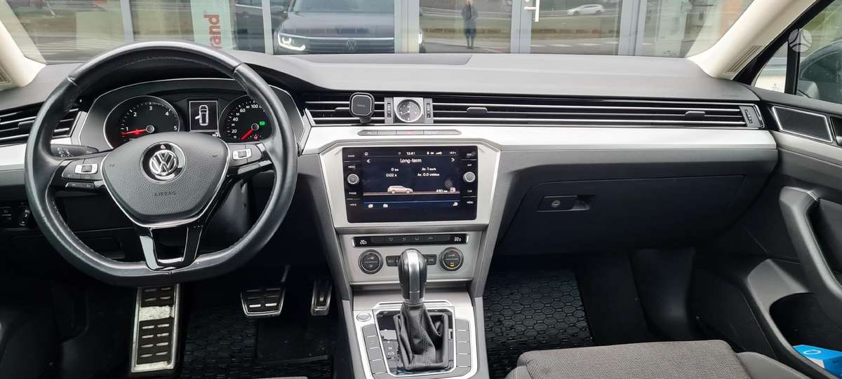 Volkswagen Passat, 1.6 l., universalas