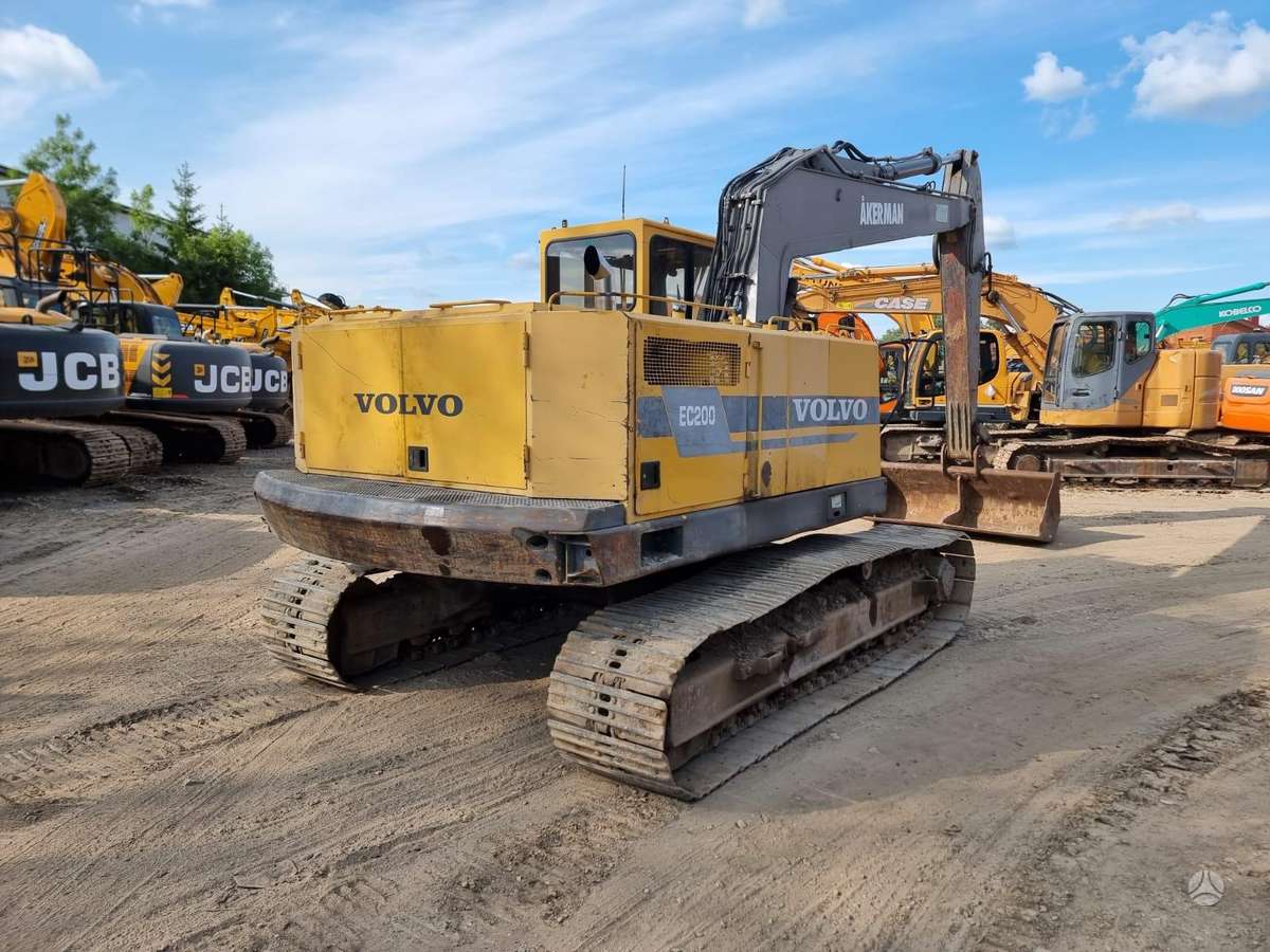 Volvo EC200L, ekskavatoriai