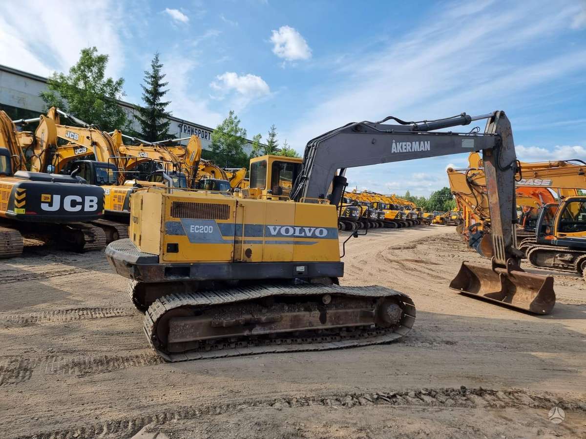 Volvo EC200L, ekskavatoriai
