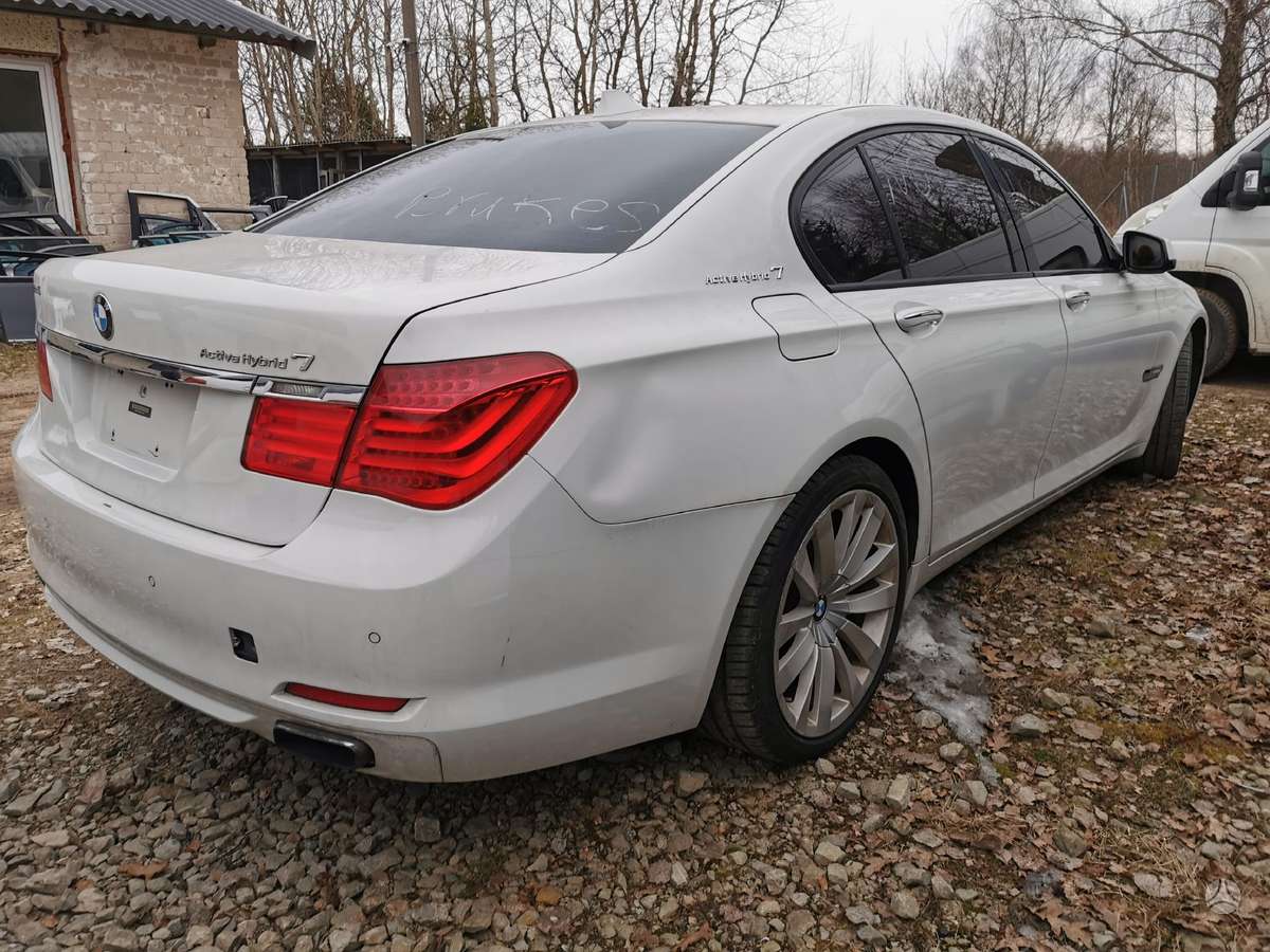 BMW 7 serija