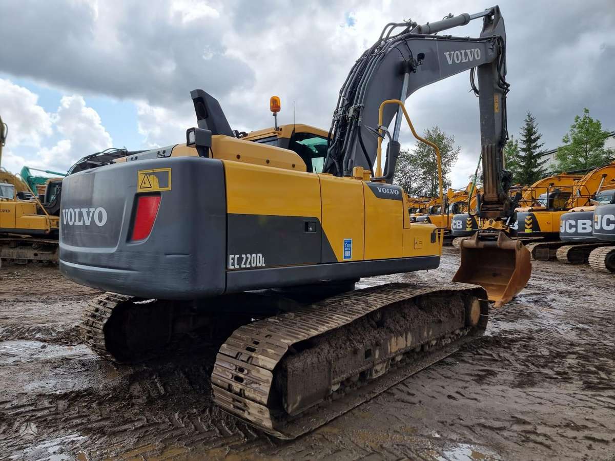 Volvo EC220 D, экскаваторы