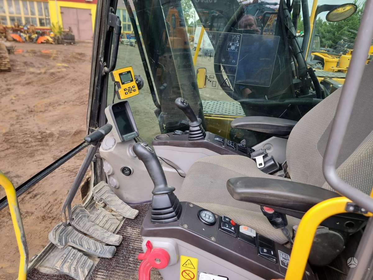 Volvo EC220 D, excavator