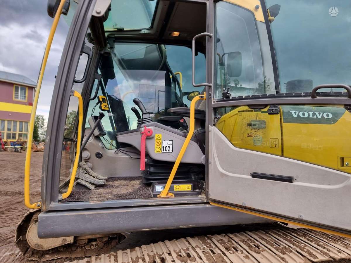 Volvo EC220 D, экскаваторы