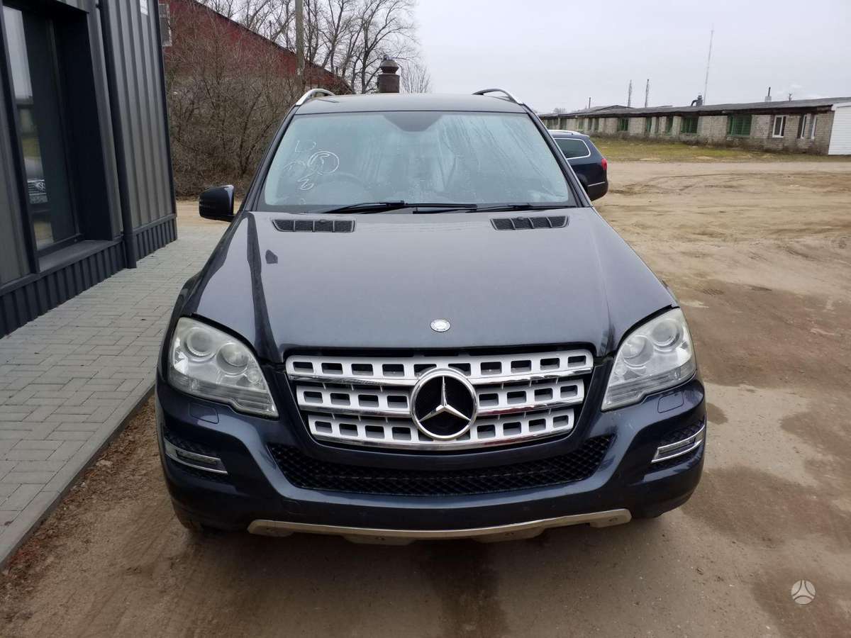 Mercedes-Benz ML350 dalimis