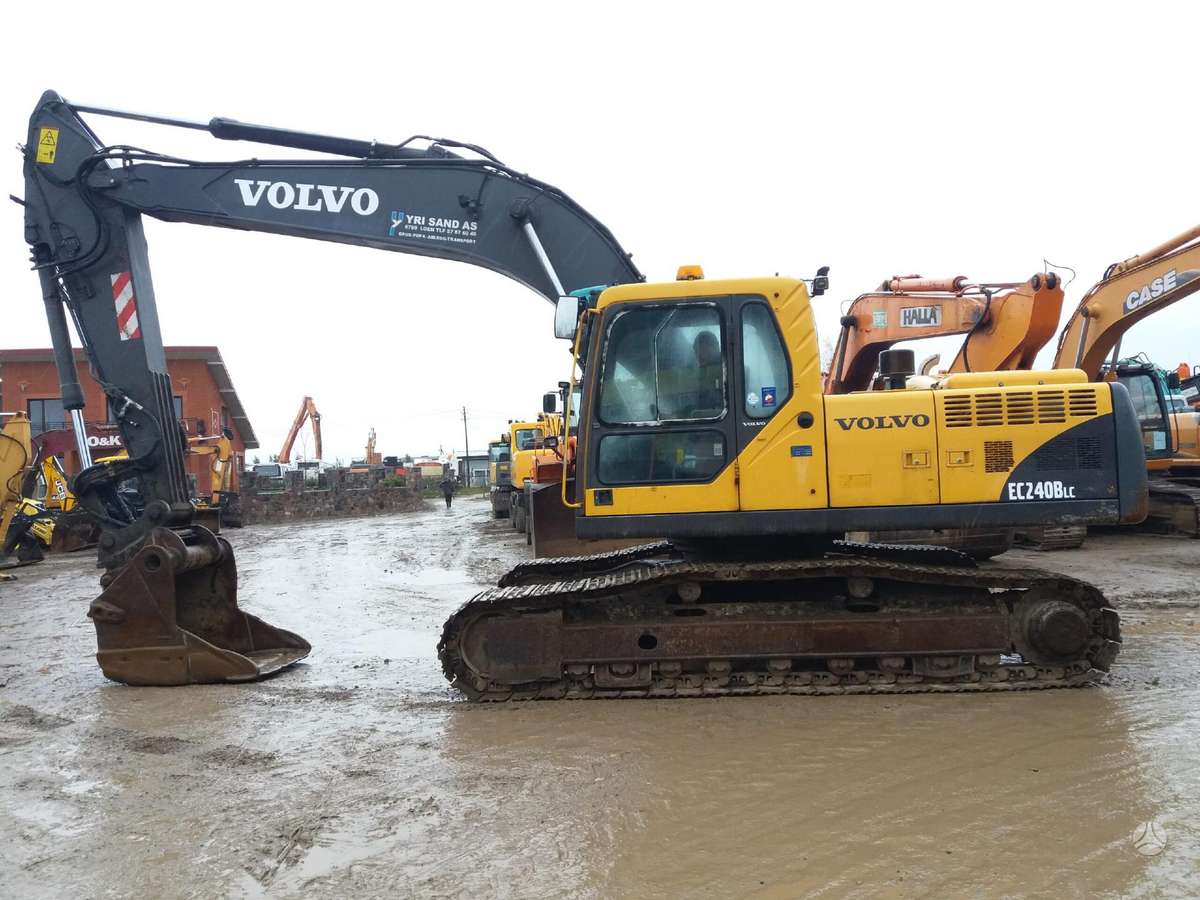 Volvo EC240 BLC, экскаваторы