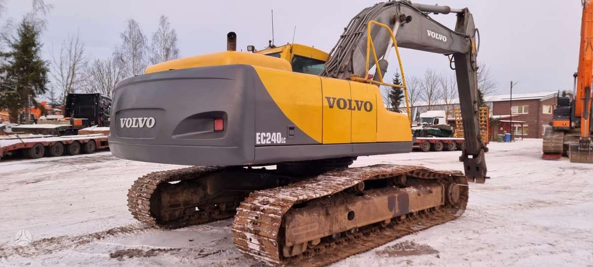 Volvo EC240 LC, экскаваторы